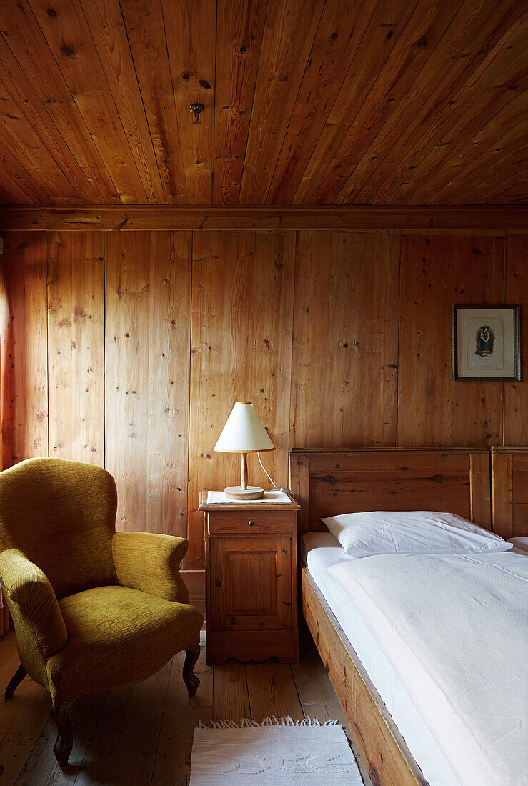 Double room with Swiss stone-pine walls in Hotel Gasthof Bad Dreikirchen, mountain hotel owned by the Wodenegg family, Eisack Valley, Trechiese 12, Barbian, South Tyrol, Italy