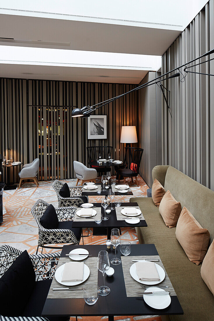 Breakfast room and restaurant 'Casual' at Das Stue Hotel, Drakestrasse 1, Tiergarten, Berlin, Germany