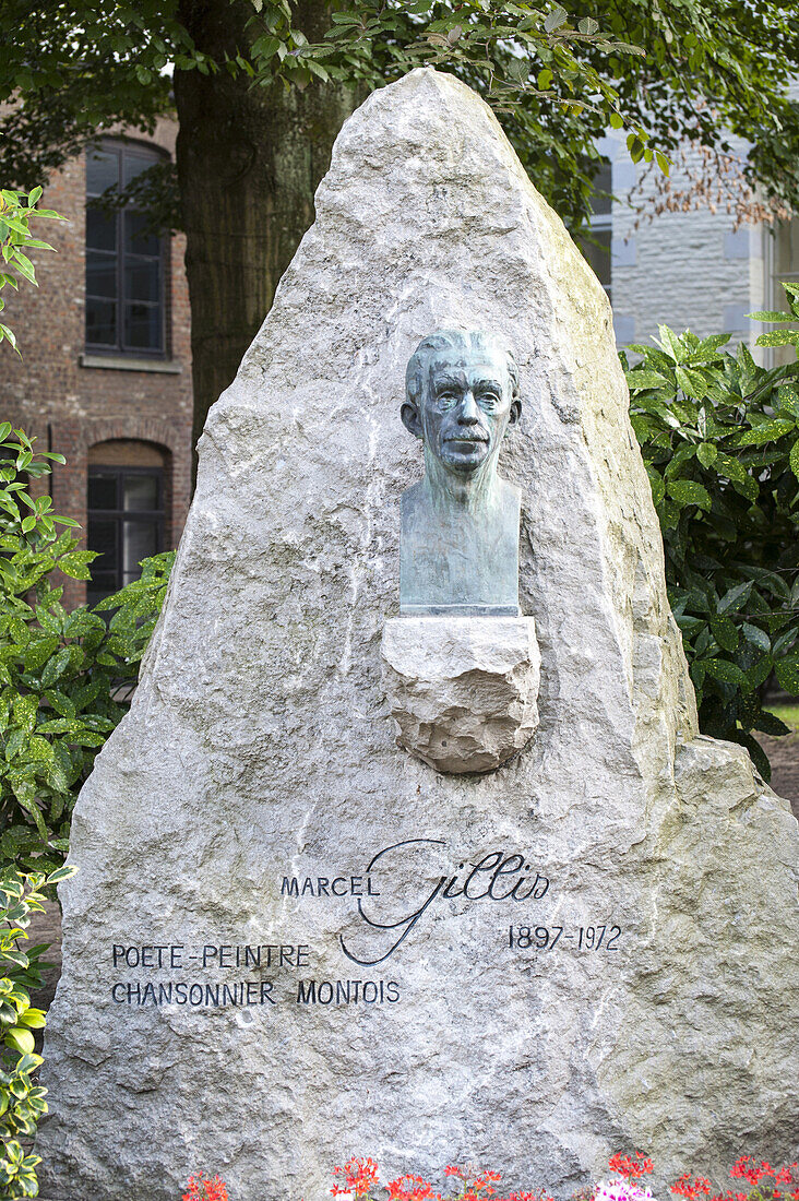 Denkmal von Marcel Gillis, Jardin du Mayeur, Garten, Rathaus, Grand Place, Mons, Hennegau, Wallonie, Belgien, Europa