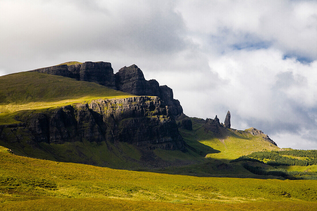 Old Man Of Storr, Isle of Skye, Scotland, United Kingdom, August 2007