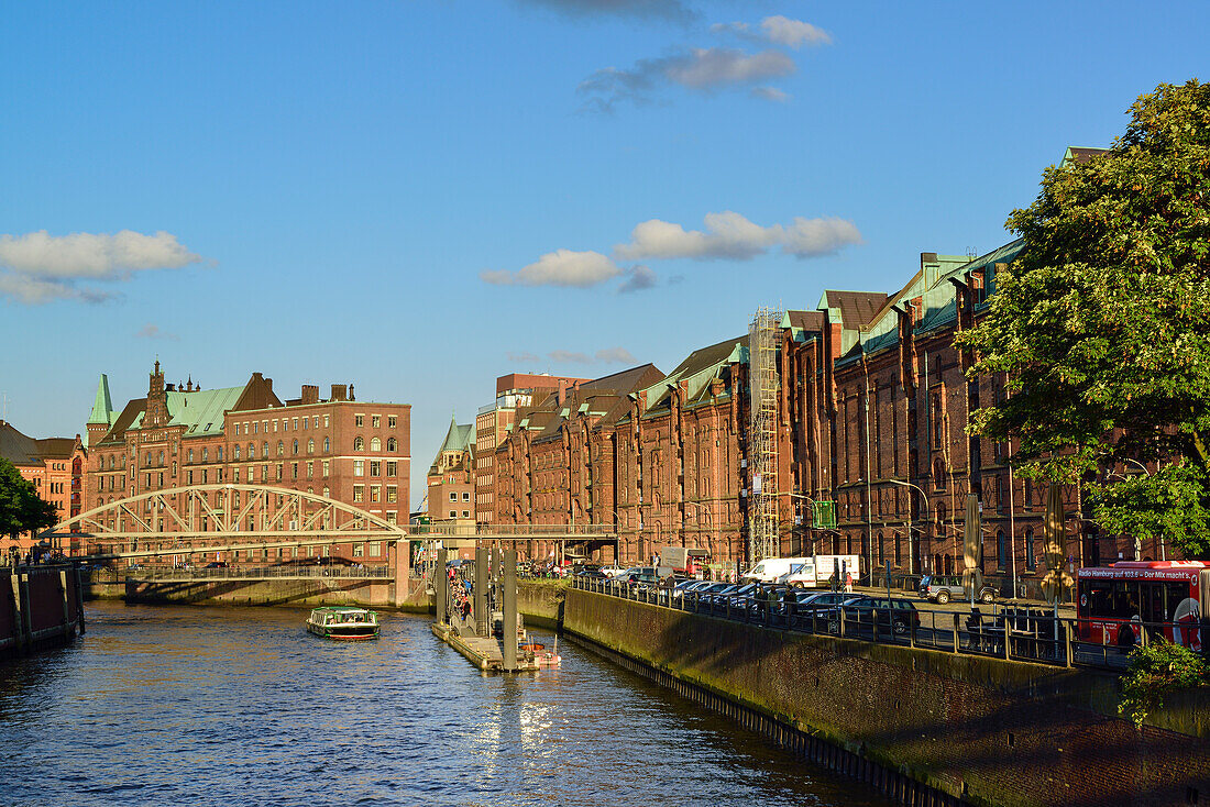 Warehouse district in Hamburg with Kibbelstegbruecke bridge, Warehouse district, Speicherstadt, Hamburg, Germany