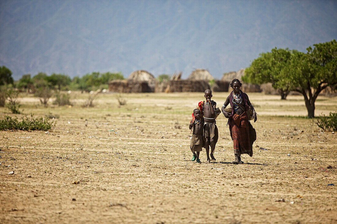 This is a very exotic and a small tribe living in the Weyto Valley Desert living in a very harsh physical environment. Arbore tribe,Weyto Valley Desert, South Ethiopia, 2010