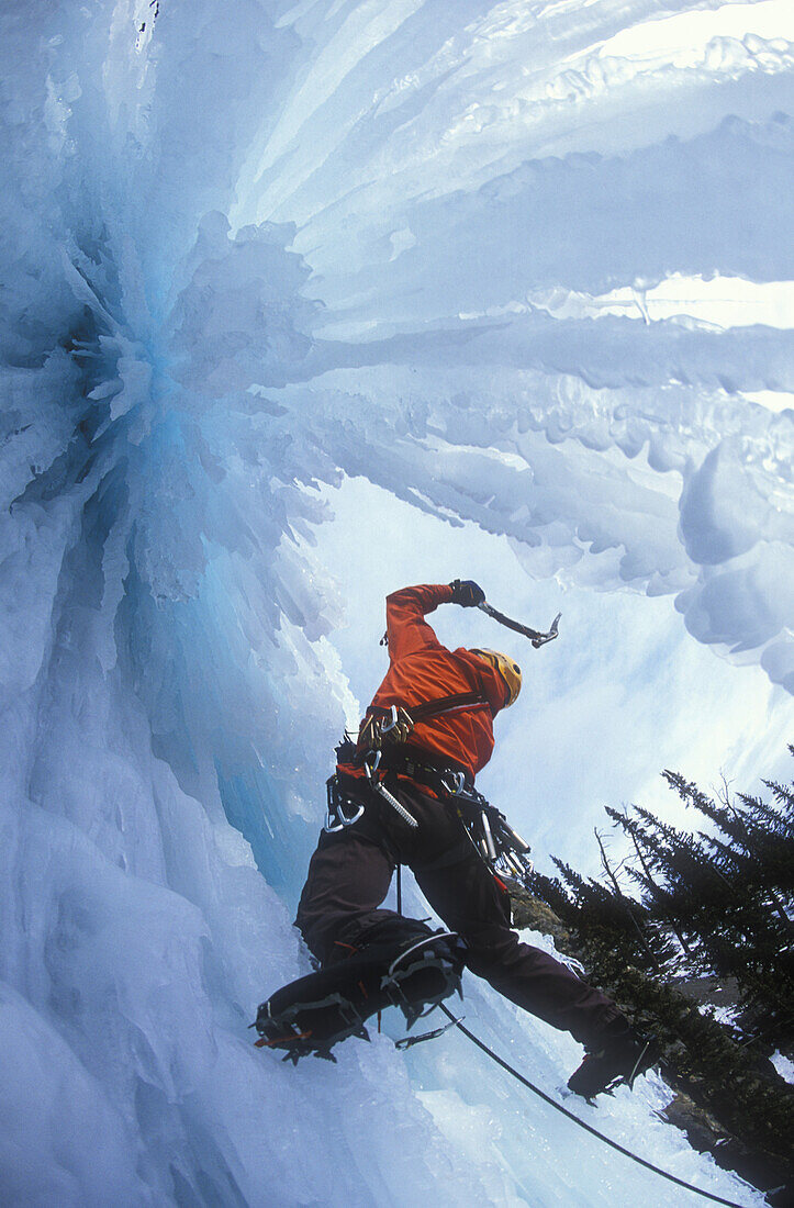 Kim Csizmazia climbing Wicked Wanda in BC, Canada