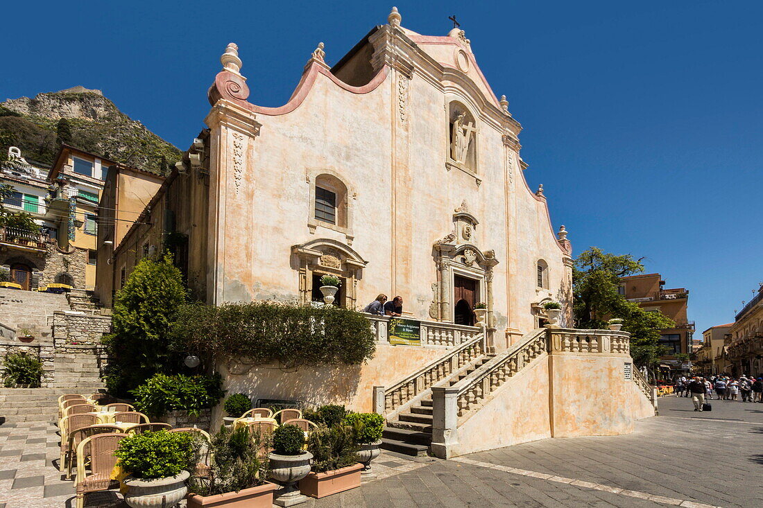 San Giuseppe Church and Piazza 9 April on Corso Umberto in this popular northeast tourist town, Taormina, Catania Province, Sicily, Italy, Mediterranean, Europe