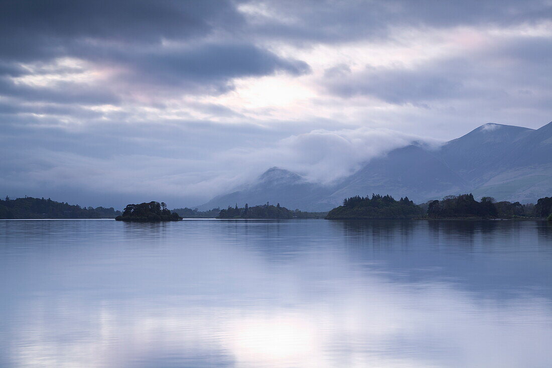 Derwent Water in the Lake District National Park, Cumbria, England, United Kingdom, Europe