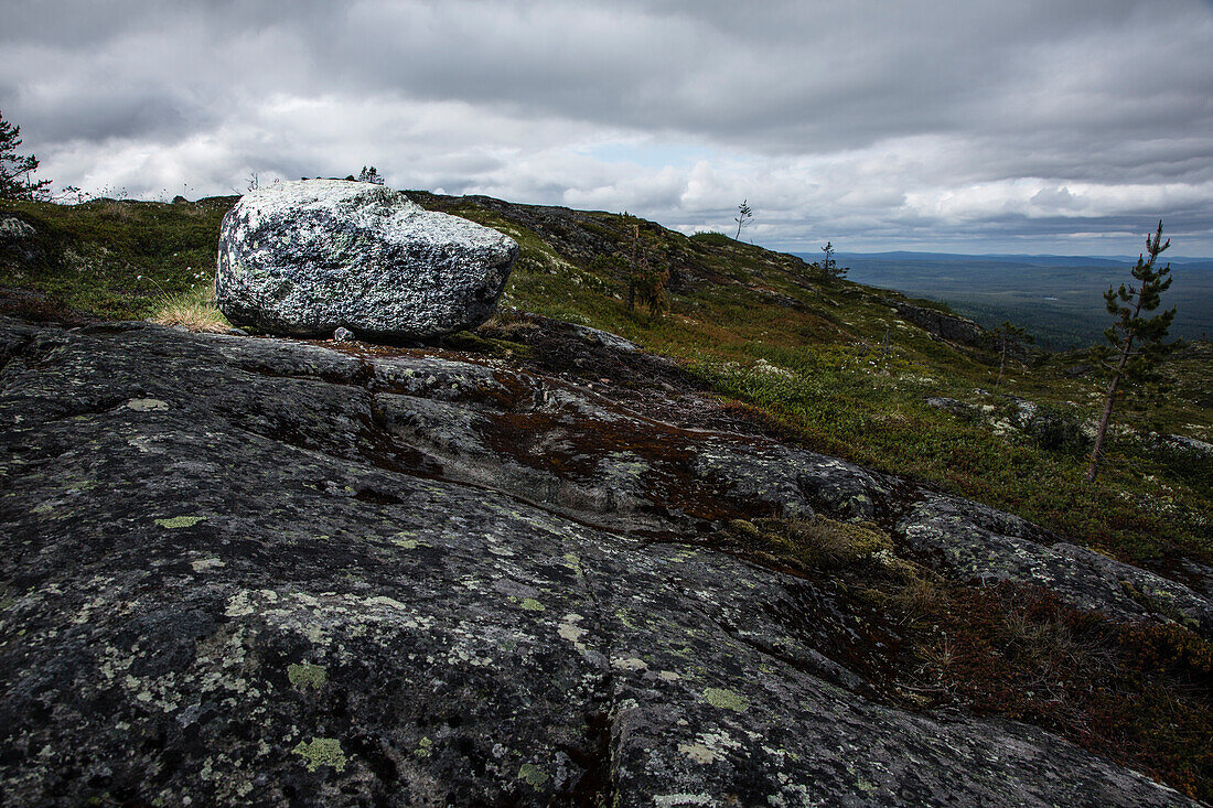 Seita-Stein, Kultstein des Samivolkes, Kivakkatuntur, Paanajärvi Nationalpark, Republik Karelien, Russland