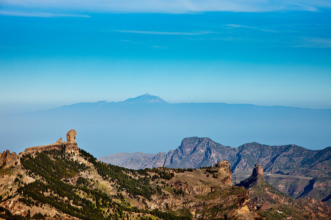 View from Mirador Pico de la Nievas towards Roque Nublo and Tenerife, Gran Canaria, Canary Islands, Spain