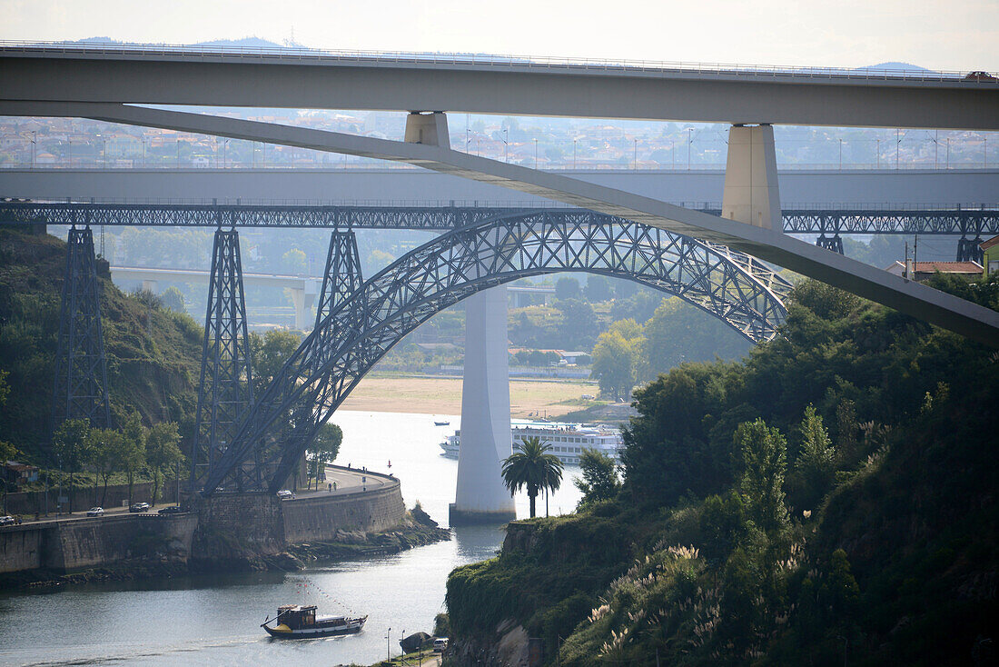Brücken am Rio Douro, Porto, Portugal