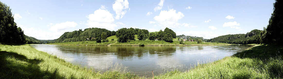 Elbe river and Elbe countryside, Saxony, Germany