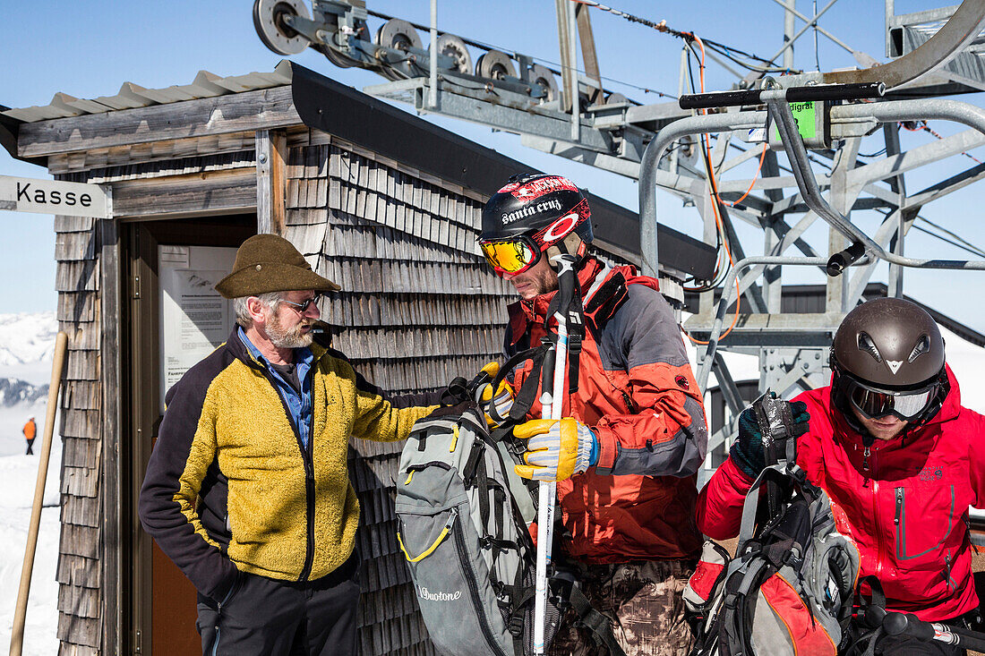 Skiers at top station, free ride skiing area Haldigrat, Niederrickenbach, Oberdorf, Canton of Nidwalden, Switzerland