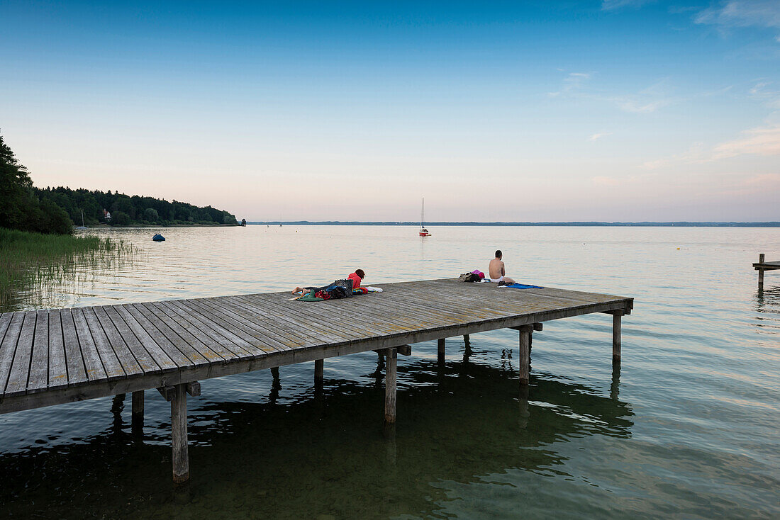 Abendstimmung bei Gstadt, Chiemsee, Chiemgau, Oberbayern, Bayern, Deutschland