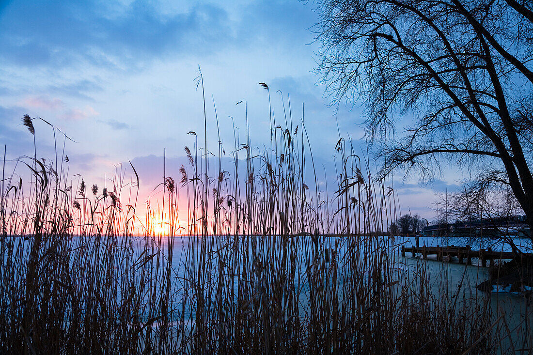 Sonnenuntergang Usedom im Winter, Mecklenburg-Vorpommern, Deutschland