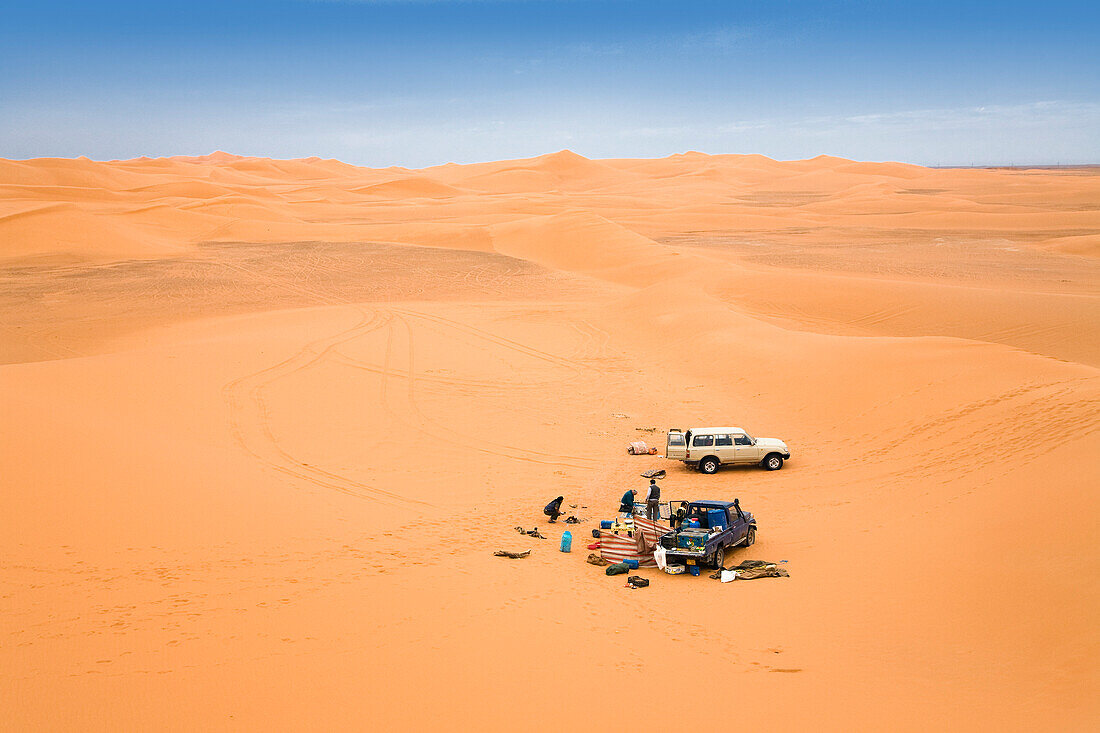 Camp, Nachtlager in der libyschen Wüste, Libyen, Sahara, Afrika