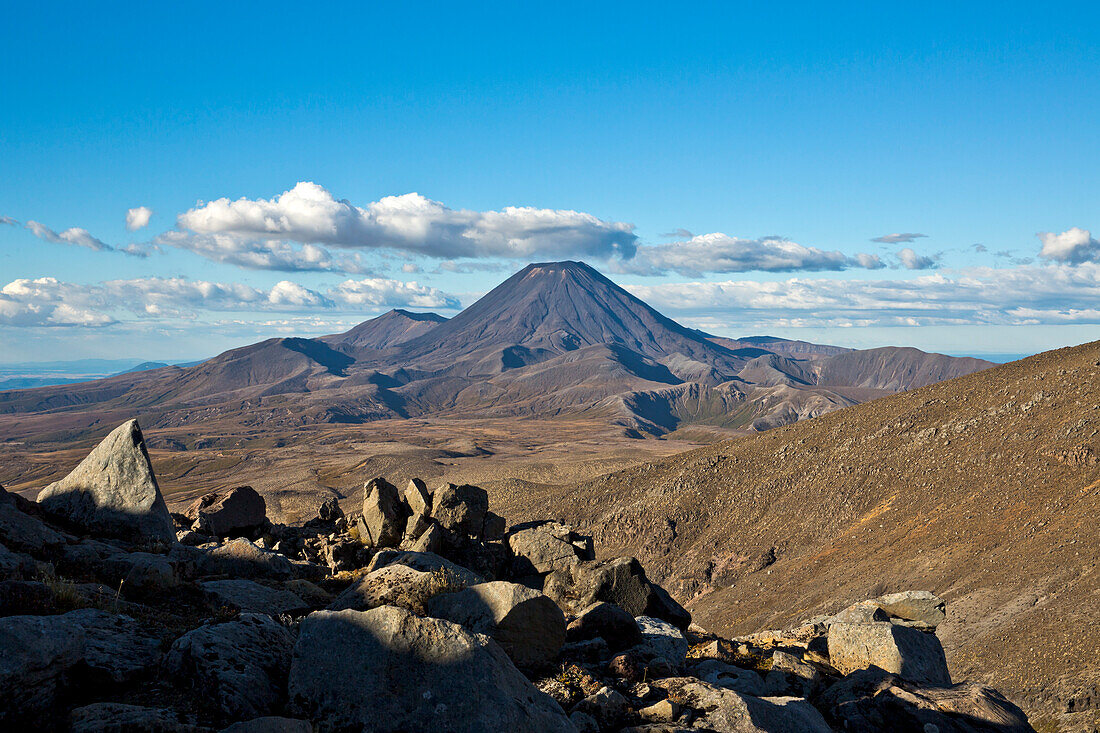 Landscape of the Tongariro National Park with view of the active volcano Mount Ngauruhoe, Tongariro National Park, North Island, New Zealand