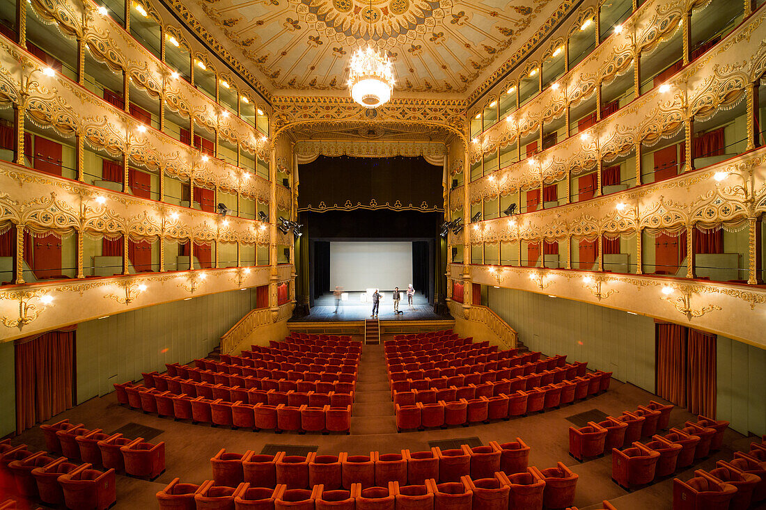 Bühne und leerer Theatersaal, Teatro Goldoni, Venedig, Italien