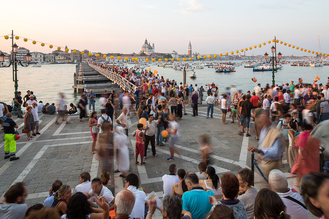 Festa del Redentore, Fest zum Gedenken der Erlösung von der Pest, Venedig, Italien