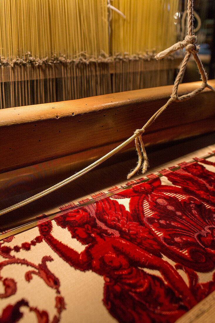 Tessitura Luigi Bevilacqua, hand woven textiles, brocades on historic looms, silk, brocade, damask, traditional craft, Venice, Italy