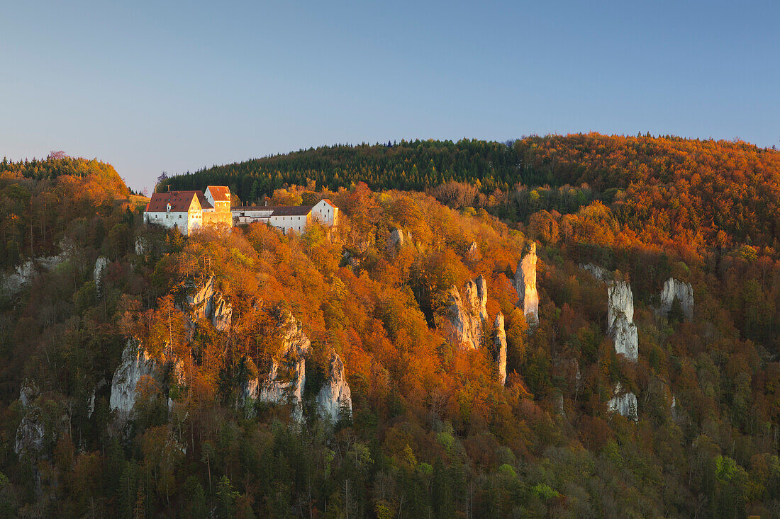 Blick zur Burg Wildenstein, Naturpark Oberes Donautal, Schwäbische Alb, Baden-Württemberg, Deutschland