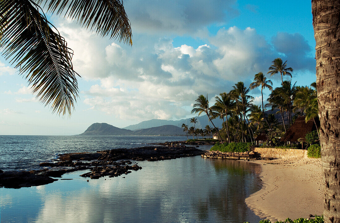 Hawaii, Oahu, Koolina, Paradise Cove On The West Side Of Oahu.