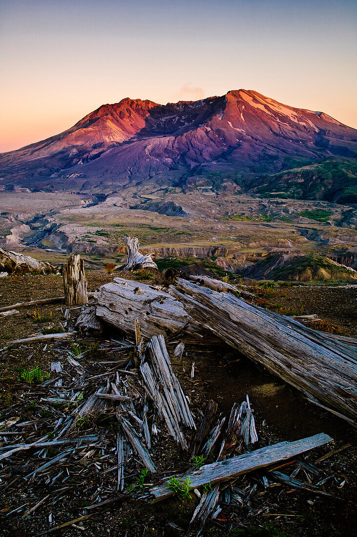 Washington, Mount St. Helens National Volcanic Monument, Loowit Trail On Johnston Ridge, Mount St. Helens At Sunset.
