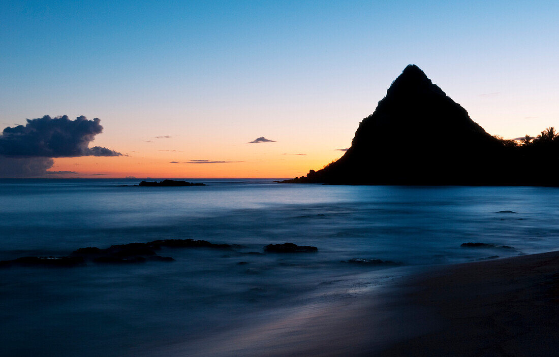 Hawaii, Oahu, Waianae, Pokai Bay At Sunset With Reflection Over Ocean.