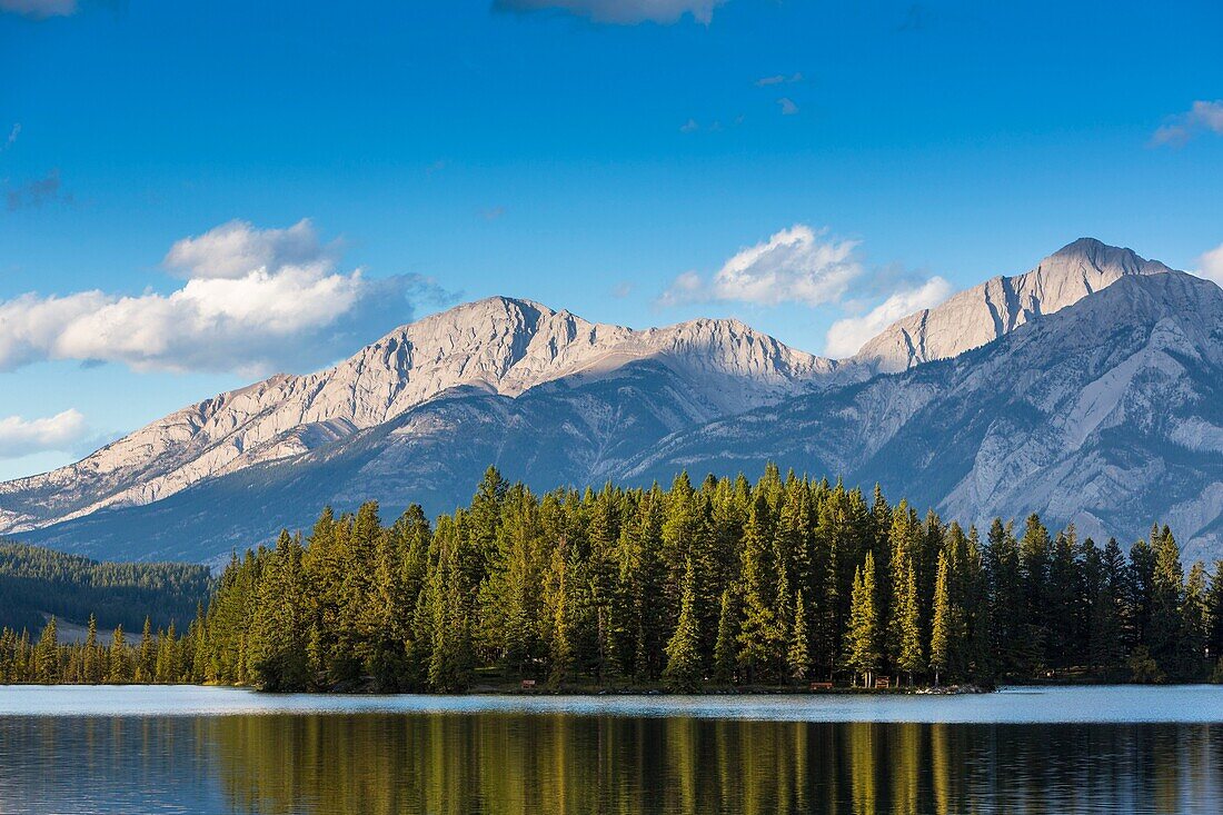 The picturesque Lake Beauvert with the Canadian Rocky Mountains in the background, Jasper National Park, Alberta, Canada