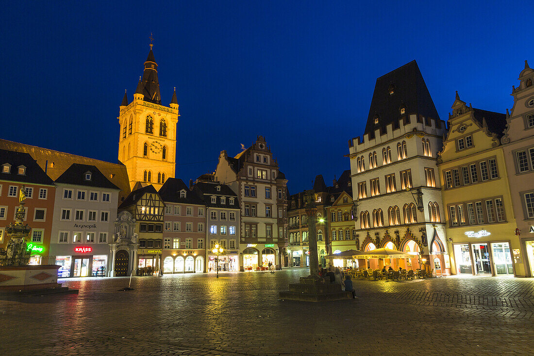 St. Gangolf church and market square in Trier (Treves) at night, Rhineland-Palatinate, Germany, Europe