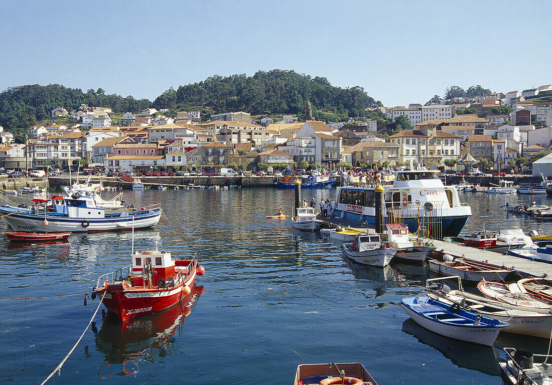 Hafen und Überblick. Muros, Provinz La Coruña, Galicien, Spanien.