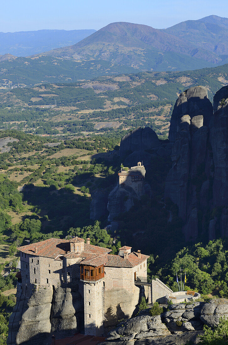 Greece, Thessaly, Meteora, World Heritage Site, Roussanou (Agia Barbara) nunnery.