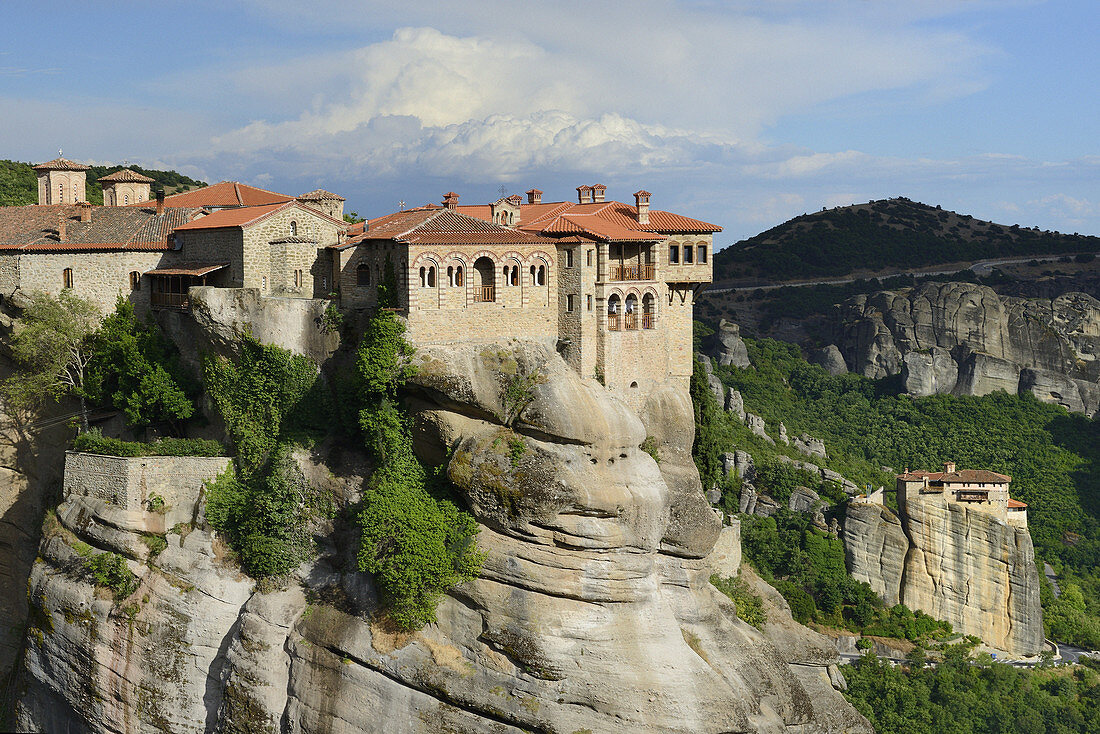 Greece, Thessaly, Meteora, World Heritage Site, Varlaam monastery and Roussanou (Agia Barbara) nunnery.