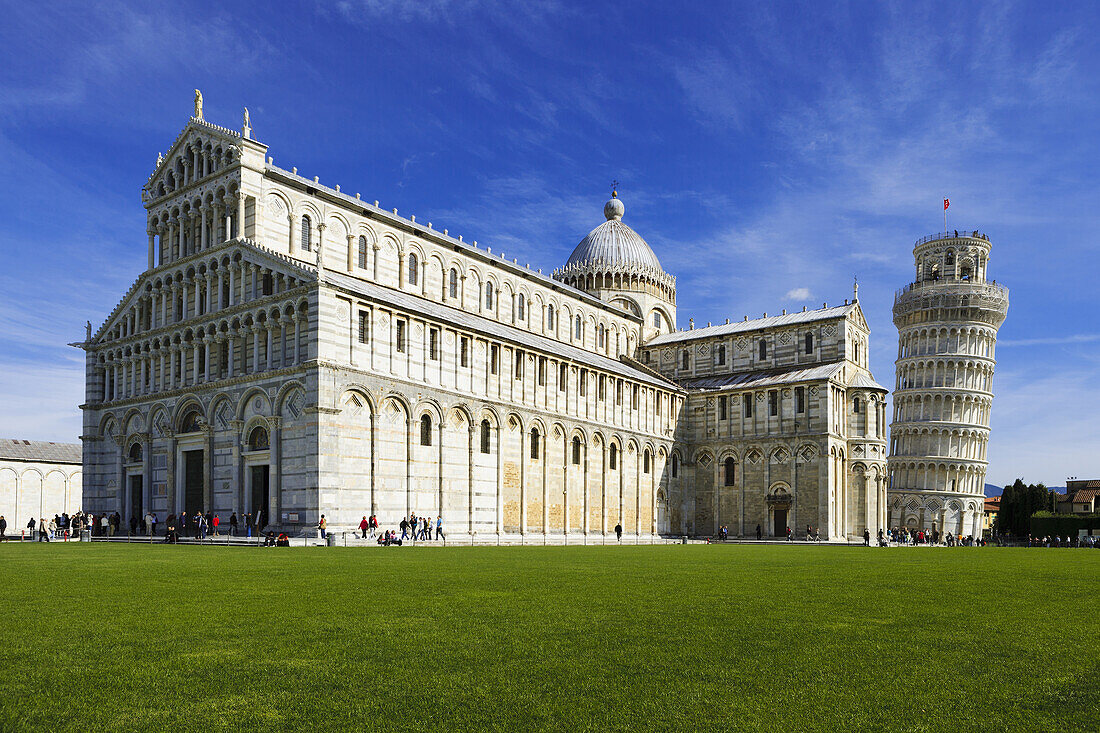 'Leaning Tower of Pisa; Pisa, Tuscany, Italy'