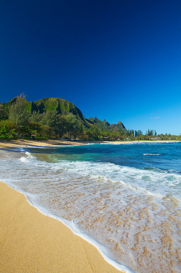 'Tunnels beach; Kauai, Hawaii, United States of America'