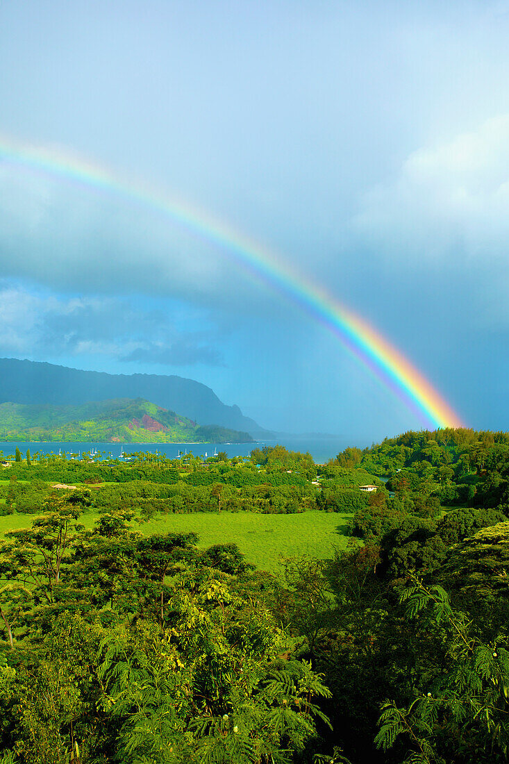'Rainbow over hanalei bay; Kauai, Hawaii, United States of America'