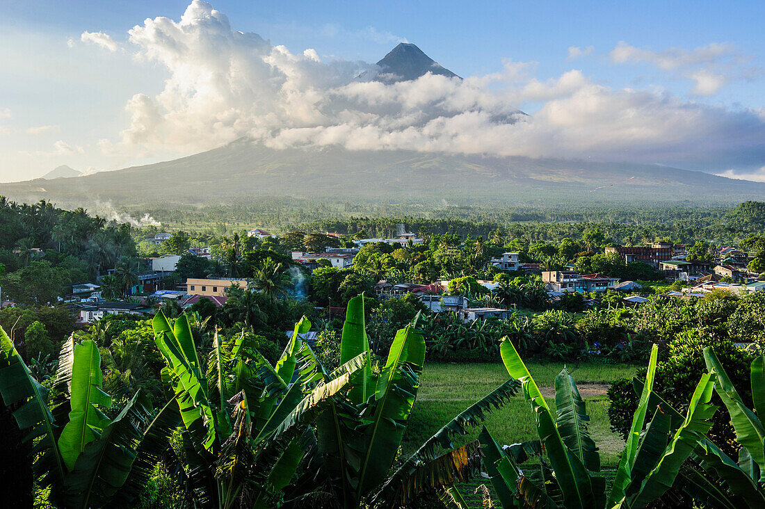 View from the Daraga Church to the volcano of Mount Mayon, Legaspi, Southern Luzon, Philippines, Southeast Asia, Asia