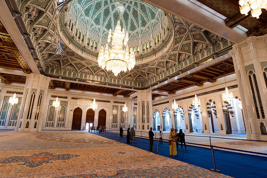 Sultan Qaboos Grand Mosque in Muscat, Oman, Middle East