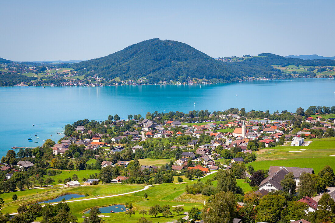 Elevated view over picturesque Weyregg am Attersee, Attersee, Salzkammergut, Austria, Europe