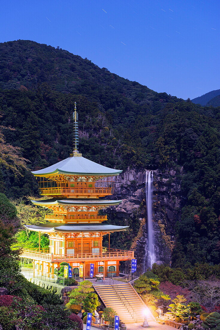 Pagoda, Shinto Shrine, Nachi no taki waterfall, UNESCO World Heritage Site, Wakayama Prefecture, Honshu, Japan, Asia