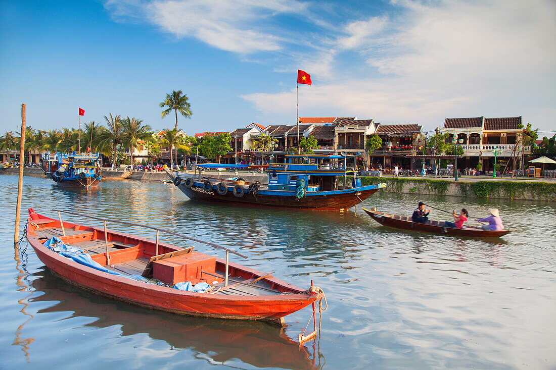 Boats on Thu Bon River, Hoi An, UNESCO World Heritage Site, Quang Nam, Vietnam, Indochina, Southeast Asia, Asia
