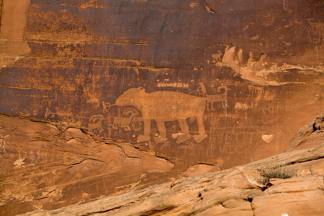 Petroglyphs, ancestral Puebloan, dating from AD 900 to AD 1250, Potash Road, near Moab, Utah, United States of America, North America