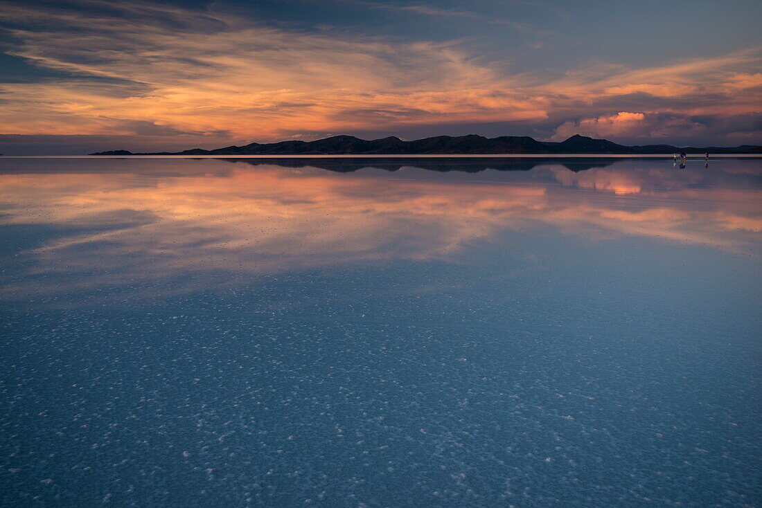 Sunset over the Salar de Uyuni, Southern Altiplano, Bolivia, South America