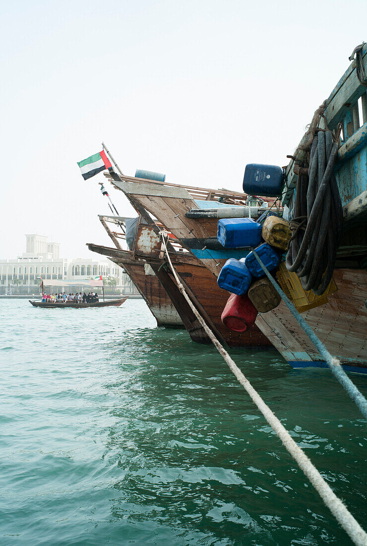 Abra Personenfähre auf dem Dubai Creek, Dubai, Vereinigte Arabische Emirate