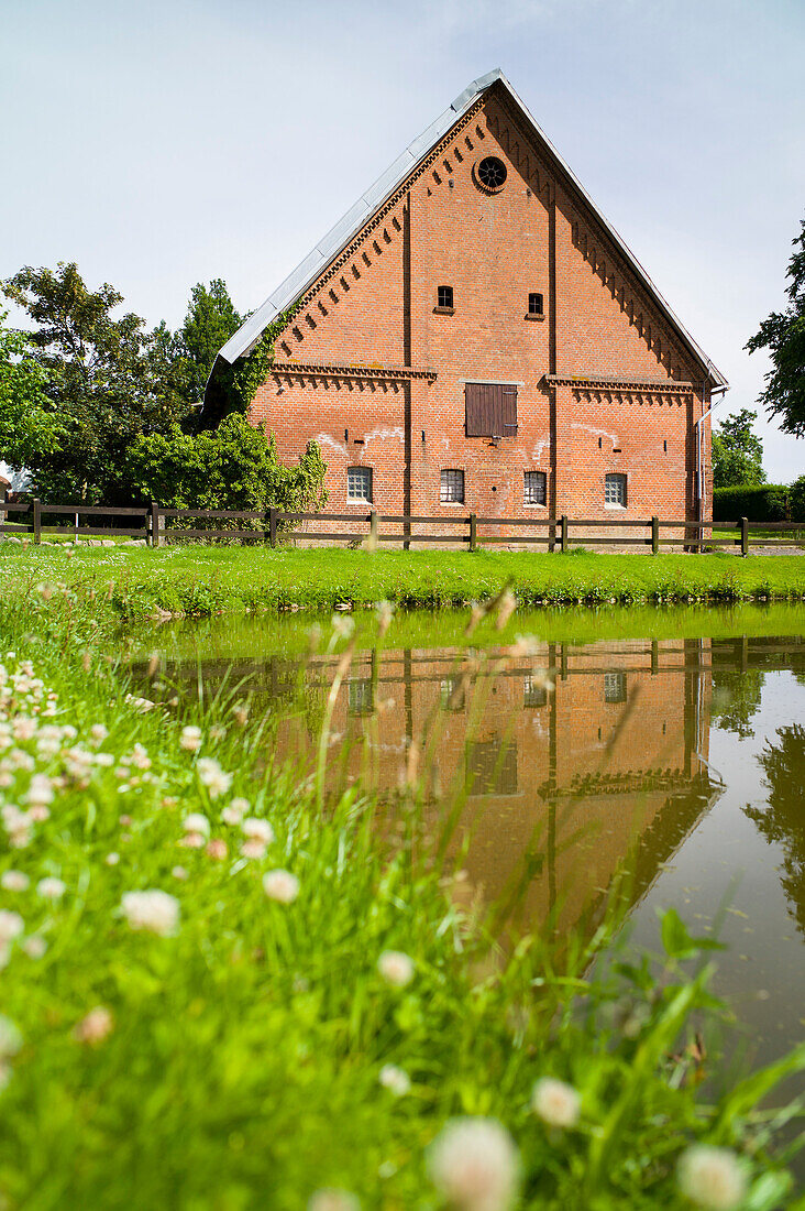 Farmhouse and pond, Bendfeld, Probstei, Schleswig-Hostein, Germany