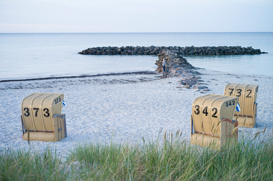 Strandkörbe am Strand, Schönberger Strand, Probstei, Schleswig-Holstein, Deutschland