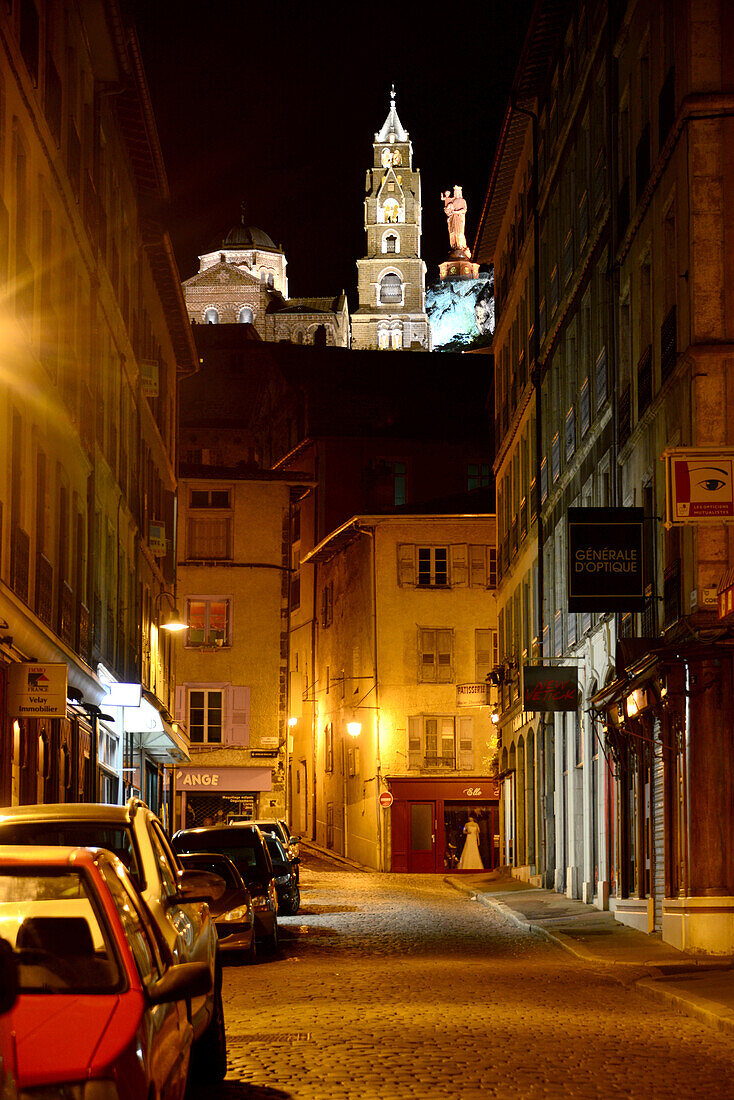 Abends in Le Puy en Velay, Allier, Auvergne, Frankreich