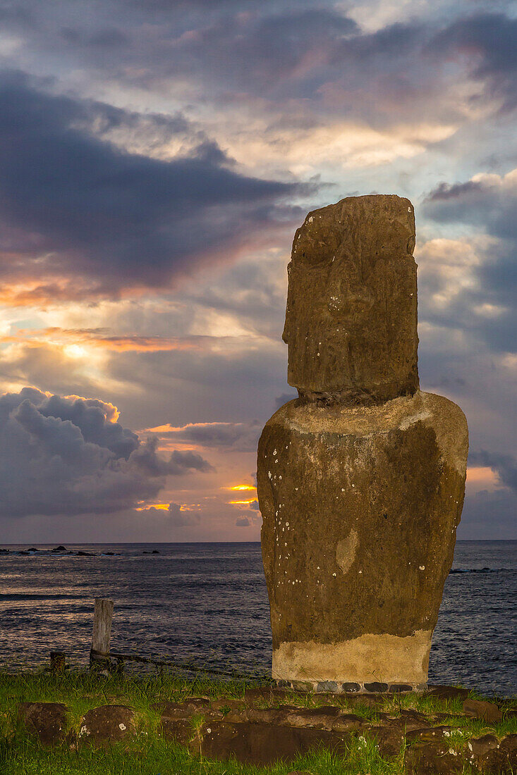 A single moai at Fisherman's Harbor in the town of Hanga Roa, Rapa Nui National Park, UNESCO World Heritage Site, Easter Island (Isla de Pascua), Chile, South America
