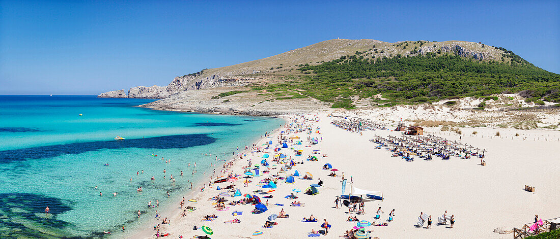 Beach and bay, Cala Mesquita, Capdepera, Majorca (Mallorca), Balearic Islands (Islas Baleares), Spain, Mediterranean, Europe