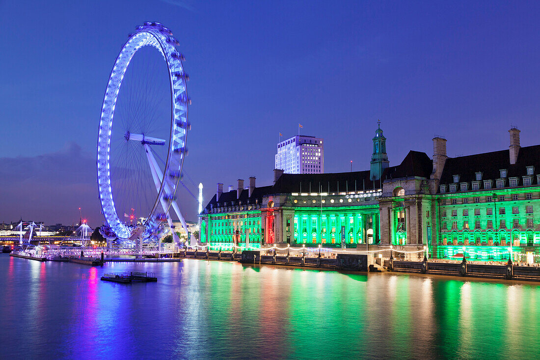 Millennium Wheel (London Eye), Old County Hall, London Aquarium, River Thames, South Bank, London, England, United Kingdom, Europe