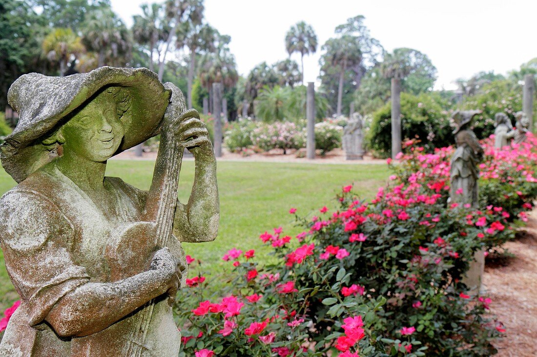 Florida, Sarasota, John and & Mable Ringling Museum of Art, estate, Mables Rose Garden, sculpture,