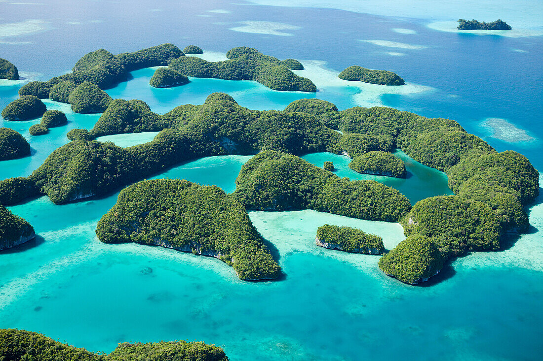 Luftbild von Seventy Islands, Mikronesien, Palau, Aerial View of Seventy Islands, Micronesia, Palau
