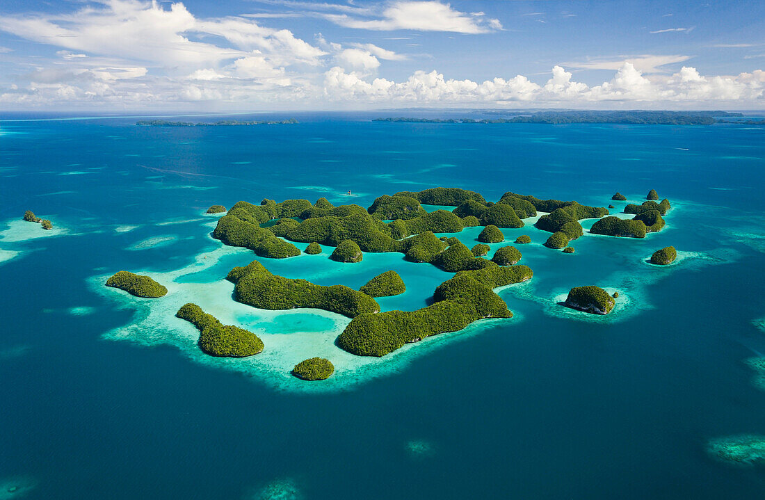 Luftaufnahme von Seventy Islands, Mikronesien, Palau, Aerial View of Seventy Islands, Micronesia, Palau